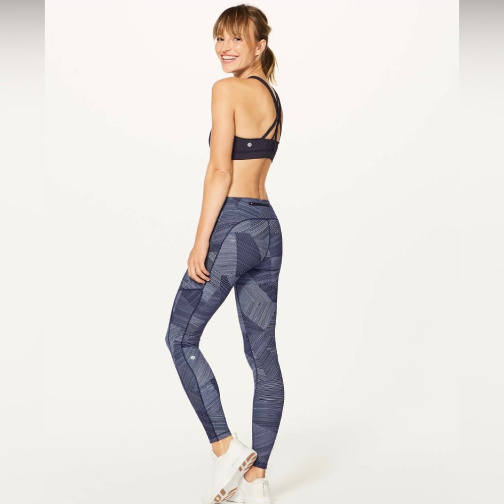 Lululemon Speed Up Tight Leggings with side pockets 6